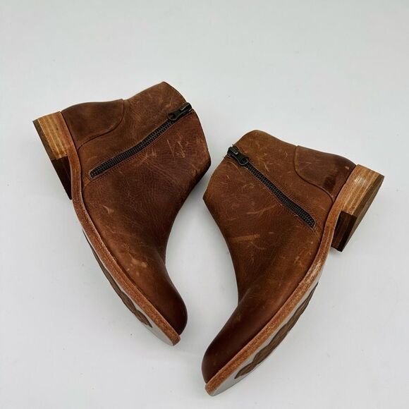 Kork Ease

Kork Ease Riley - Picture 1 of 8
